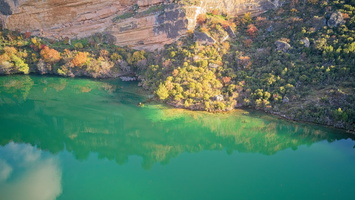 Serene Waters: Buendía Reservoir Under the Sun